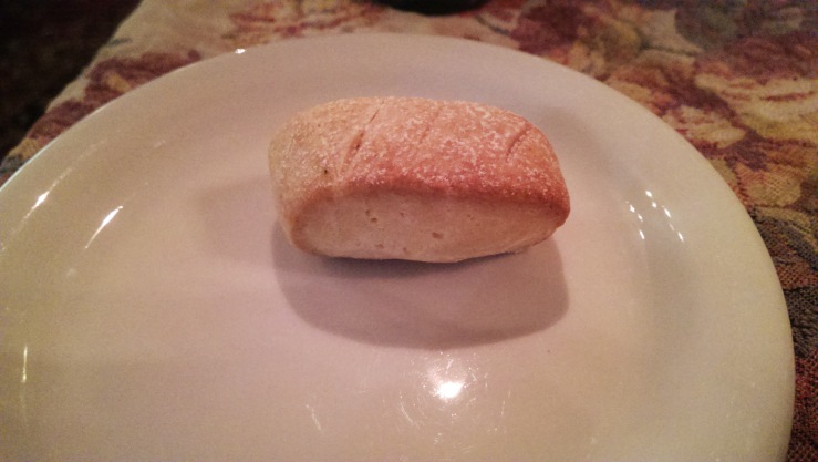 Белый хлеб. White bread.