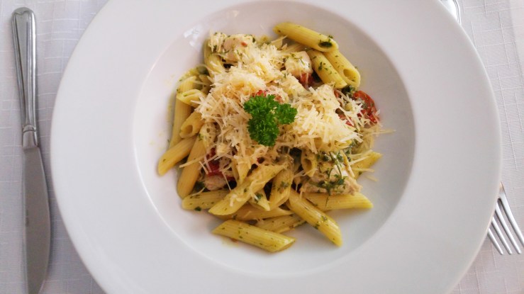 Паста с куриным филе. Chicken fillet pasta.