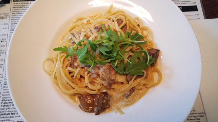 Linguine con Manzo, Porcini e Tartufo.